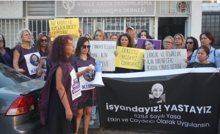 UTANIR OLDUK ERKEK OLMAKTAN