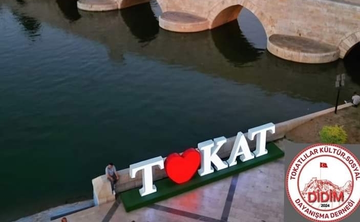 TOKATLILAR DERNEĞİNDEN EĞİTİME DESTEK