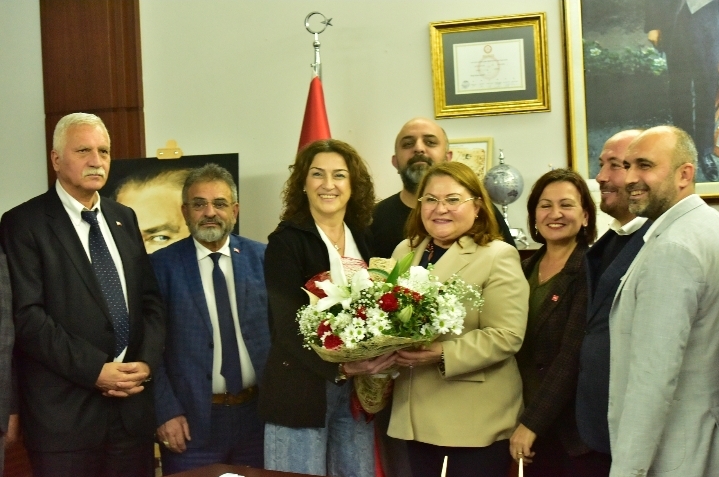 GENÇAY’A BÜYÜK DESTEK ” SİVASLILAR FEDARASYONU EGE YÖNETİCİLERİNDEN GENÇAY’A DESTEK ZİYARETİ”