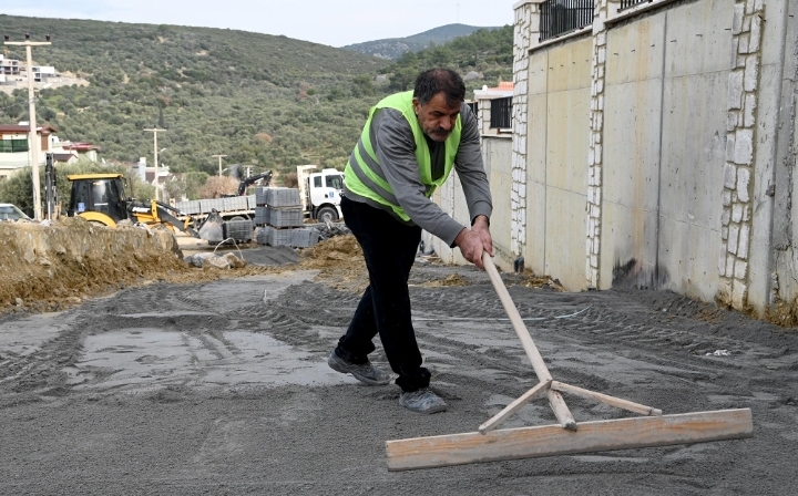 KUŞADASI’NDA YATIRIMLAR YENİ YILDA DA KESİNTİSİZ DEVAM EDİYOR