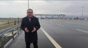 CHP’Lİ EVRİM KARAKOZ AYDIN-DENİZLİ OTOYOLU İÇİN UYARDI: “BİTMEMİŞ YOLU AÇMIŞLAR, TRAFİK GÜVENLİĞİ TEHLİKEDE”