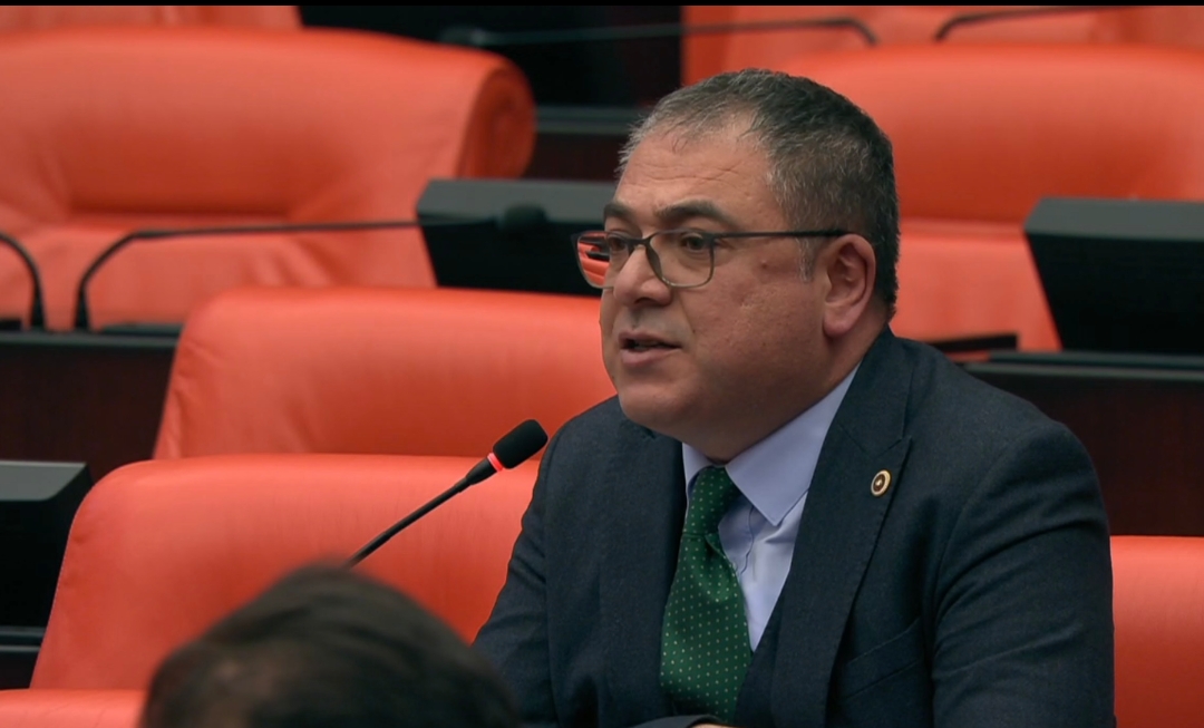 CHP’Lİ EVRİM KARAKOZ: “ZEYTİN ÜRETİCİSİ VE ZEYTİNYAĞI ÜRETİCİSİ ZORDA”