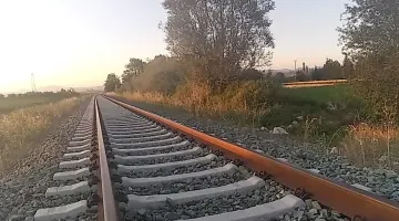 KİTAPSIZ VE OKURSUZ KADINLARDIK