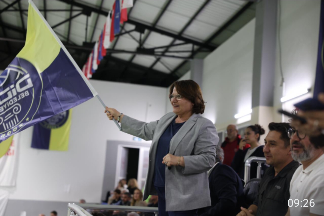 POLAT GROUP DİDİM BELEDİYESPOR KADIN VOLEYBOL TAKIMINDAN MUHTEŞEM GERİ DÖNÜŞ