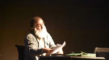 “AŞKIN VATANI YOKTUR ” TİYATRO OYUNU TİYATRO SEVERLER İLE BULUŞTU