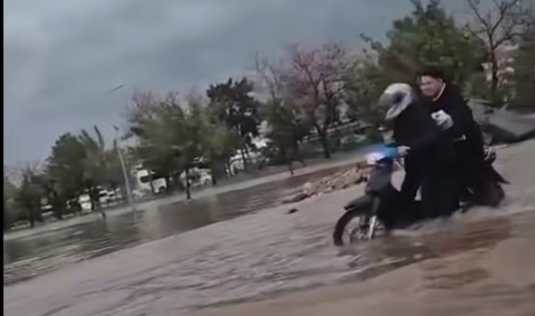 BİR GARİP YAĞMUR MESELESİ