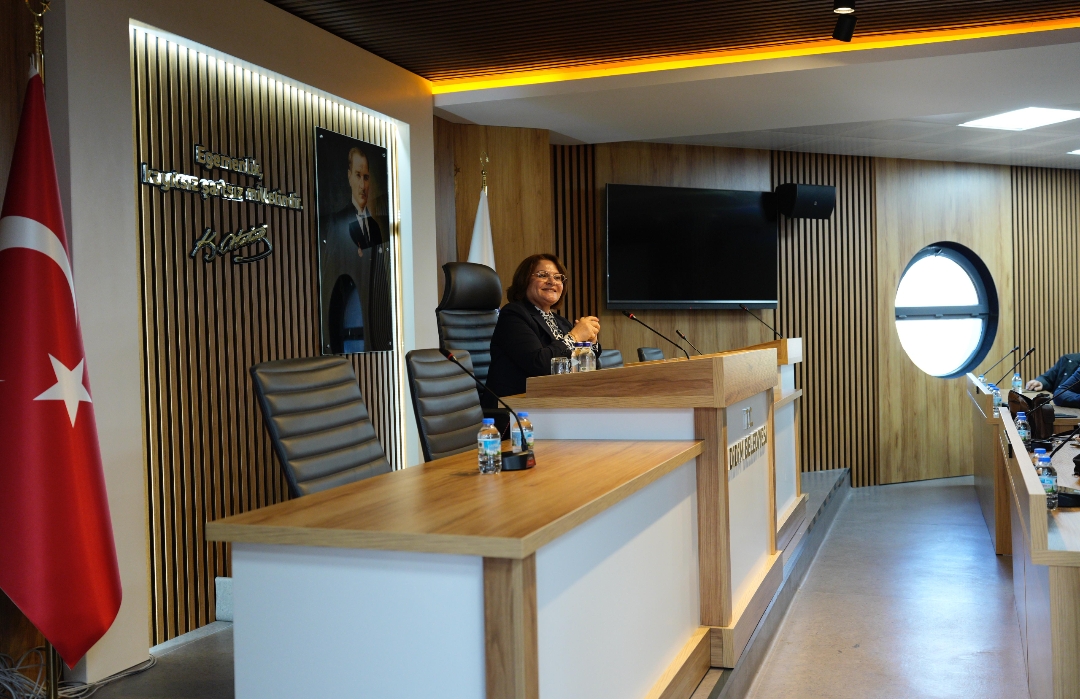 BAŞKAN HATİCE GENÇAY, PAZARYERLERİ SÜRECİNE İLİŞKİN AÇIKLAMALARDA BULUNDU