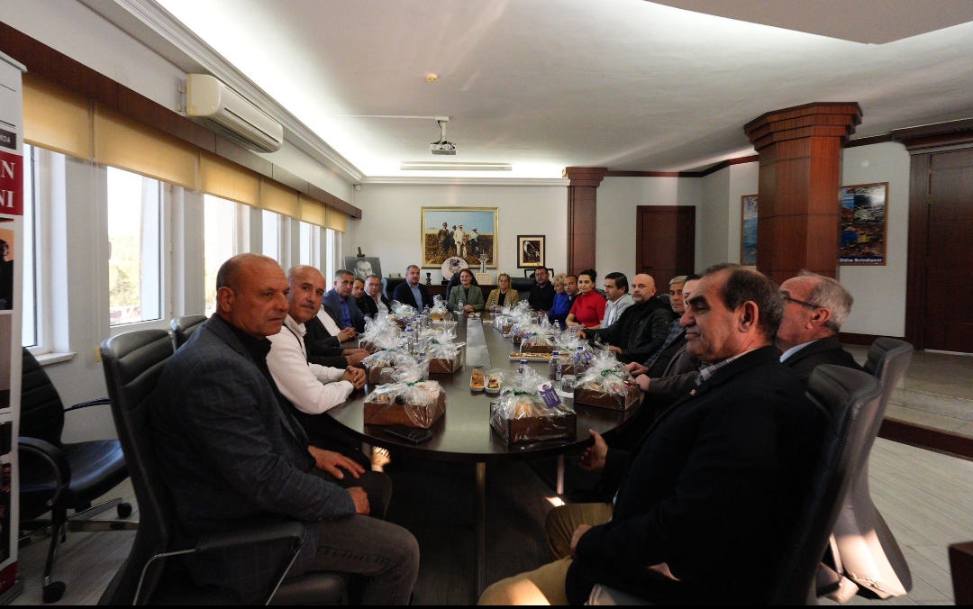 GENÇAY MUHTARLARLA BULUŞTU