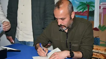 Düşü Güzel Olanın Duruşu da Güzel Olur; Yaşamı da…