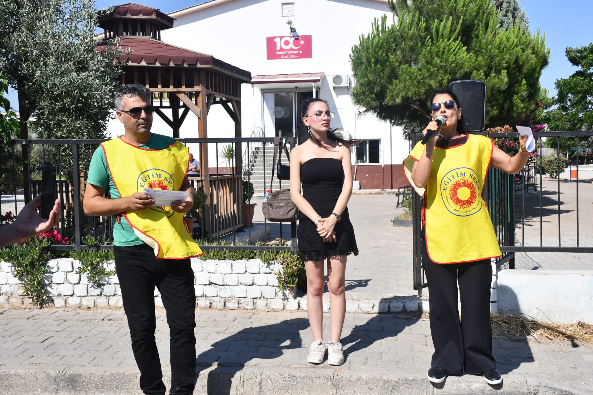Didim Eğitim Sen’den Sert Tepki: “Öğretmene Kelepçe, Eğitime Darbedir!”