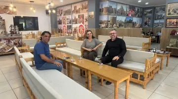 Cumhuriyet Mahallesi Muhtarı Özlem Dinçsoy’dan Didim Diyarbakırlılar Derneği’ne Ziyaret